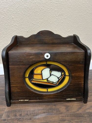Vtg wooden bread box with - vtg,