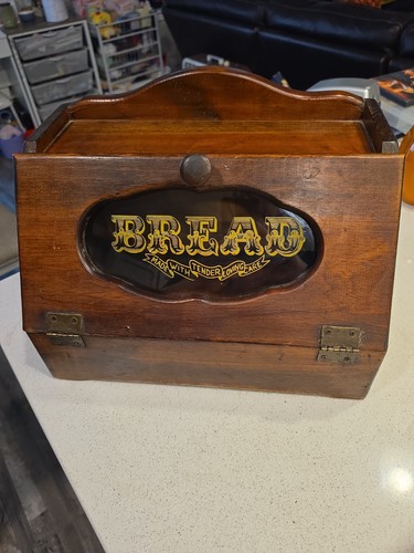 Vintage 1980 wooden bread - vintage, 1980's